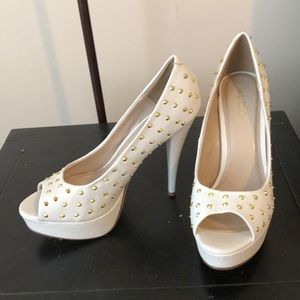 Aldo peep toe white pumps with gold studs